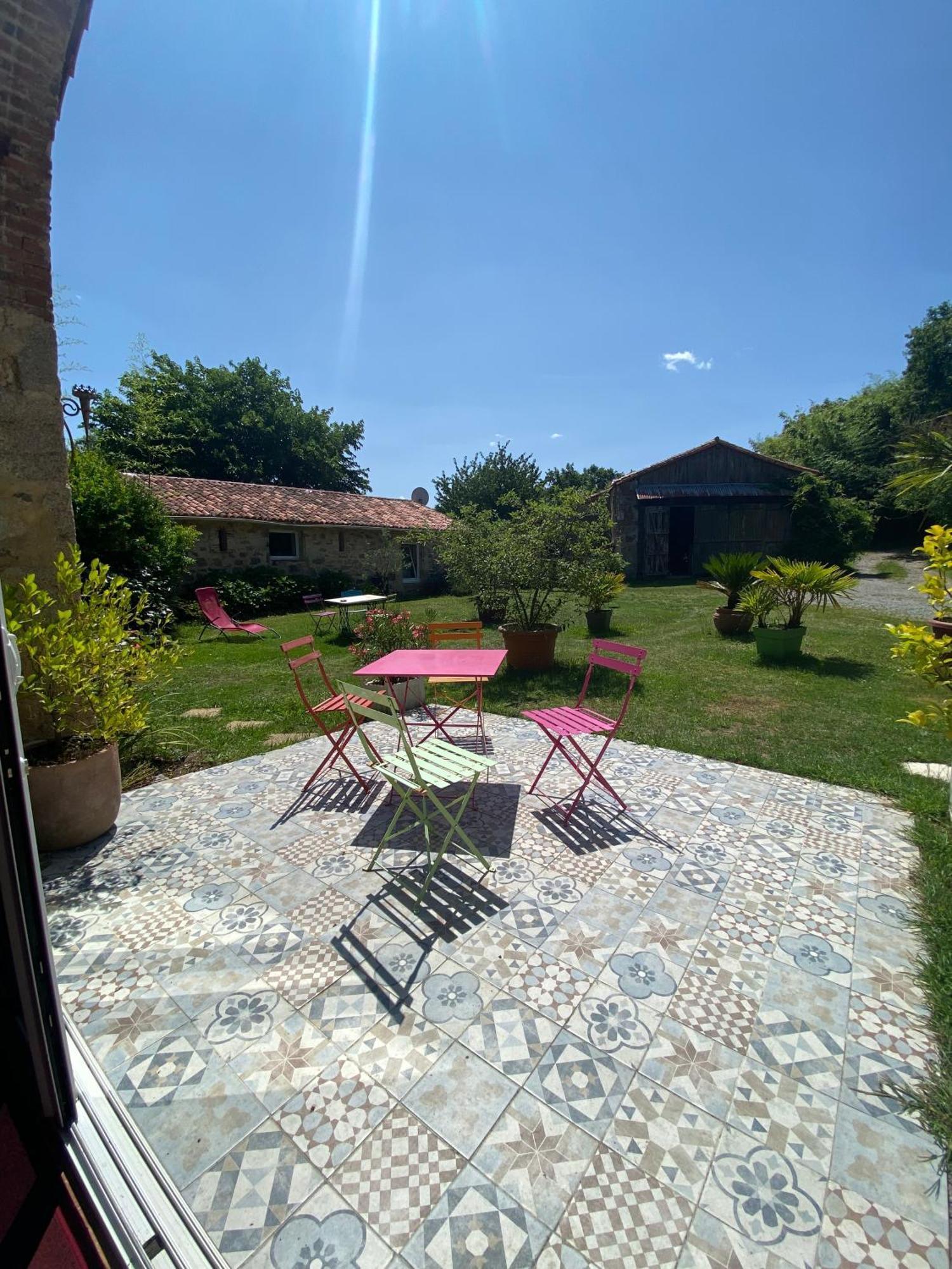 Bed and Breakfast La Frapperie La Pommeraie-sur-Sèvre Exterior foto